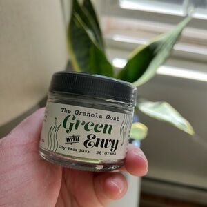 ✨BNWT - The Granola Goat Green with Envy Face Mask✨
